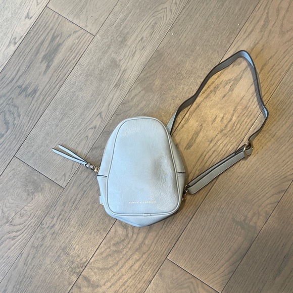 Poppy & Peonies Light Blue Crossbody Bag - Picture 1 of 2